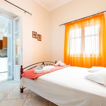 Vila Town House For 6-16 With Ac Páros Exteriér fotografie
