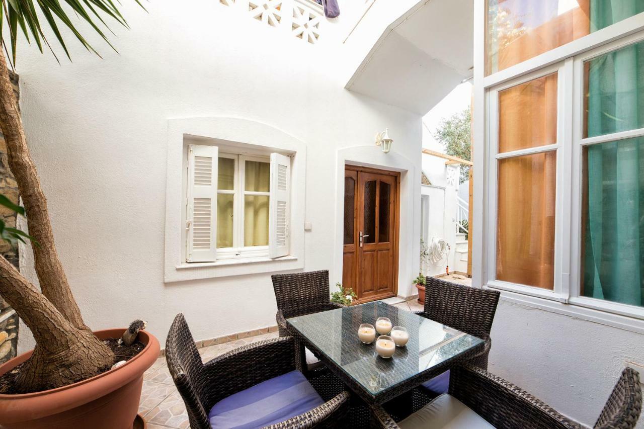Vila Town House For 6-16 With Ac Páros Exteriér fotografie