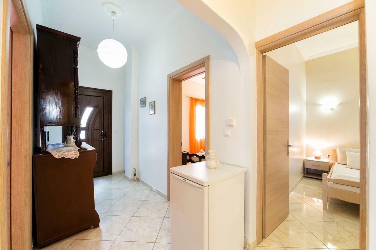 Vila Town House For 6-16 With Ac Páros Exteriér fotografie